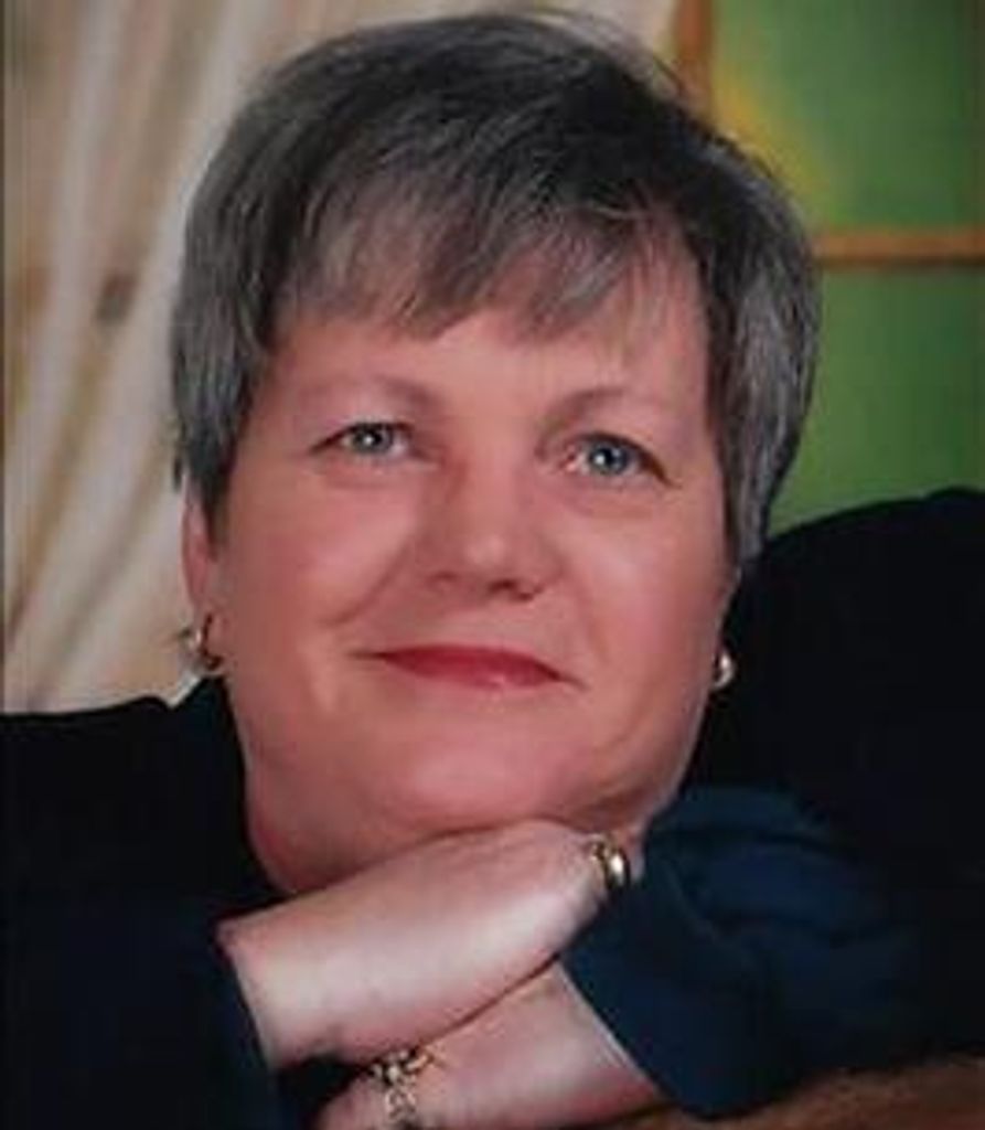 Lucinda Hull Profile Photo