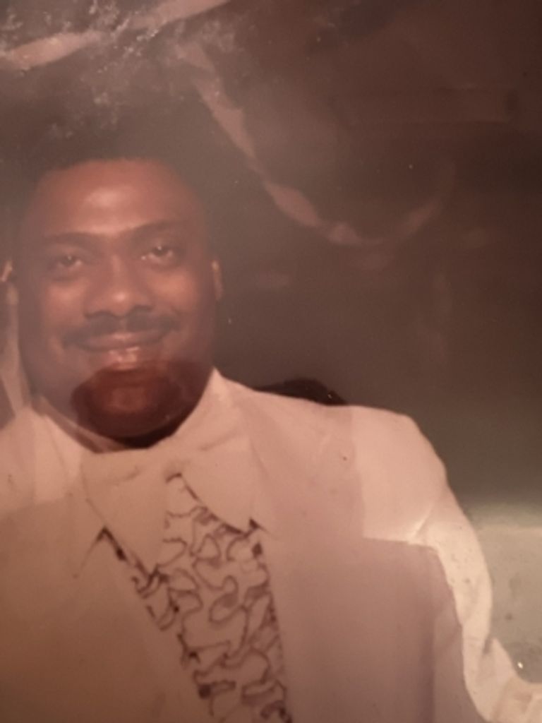 Earl Carlton White Profile Photo
