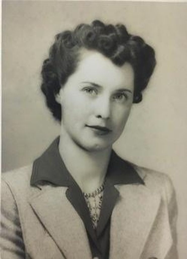 Ellen Thompson Profile Photo