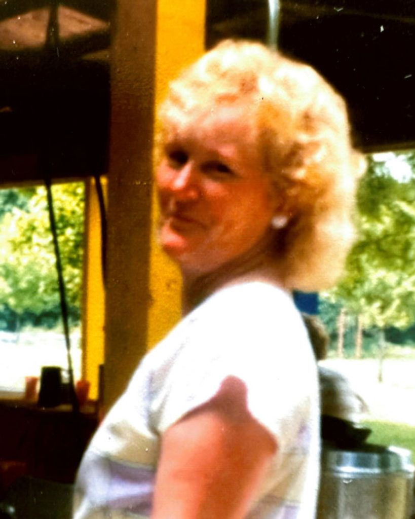 Donna L. Lattea Profile Photo
