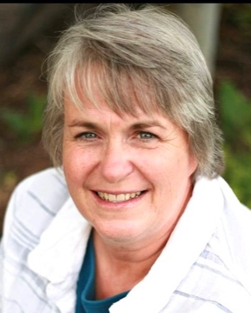 Joyce Woolley Simons Profile Photo