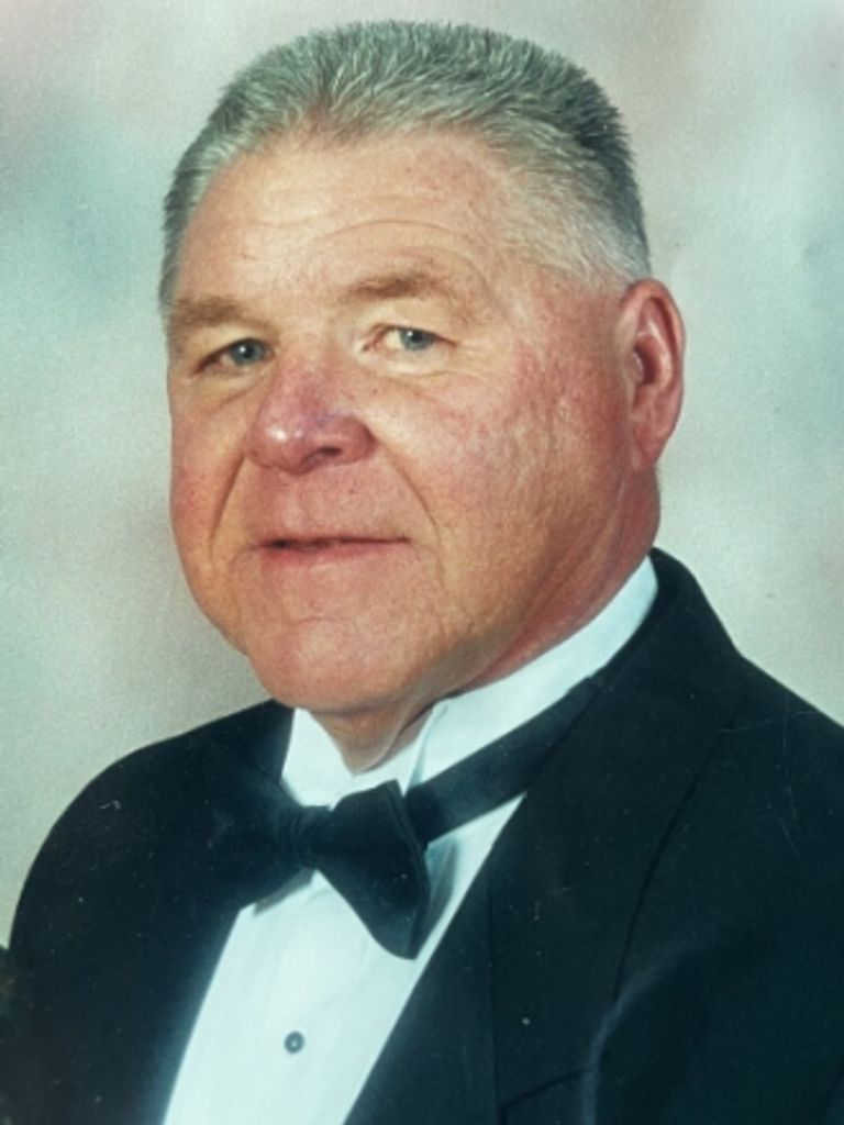 Robert L. Meszaros Profile Photo