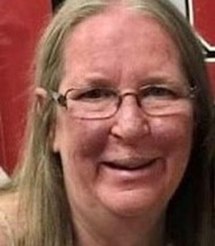 Eloise Lloyd Black Profile Photo