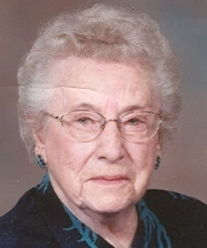 Ruth H Grandstrand