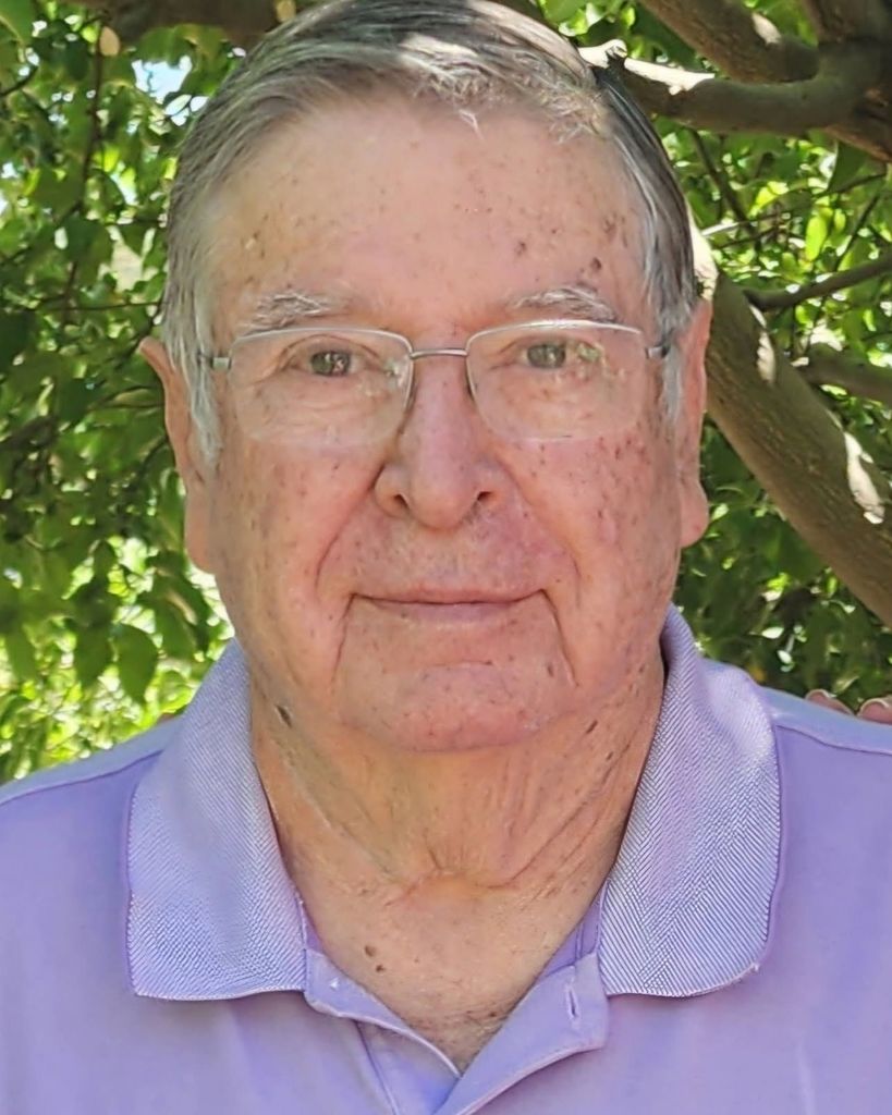 Elias Valentin Martinez