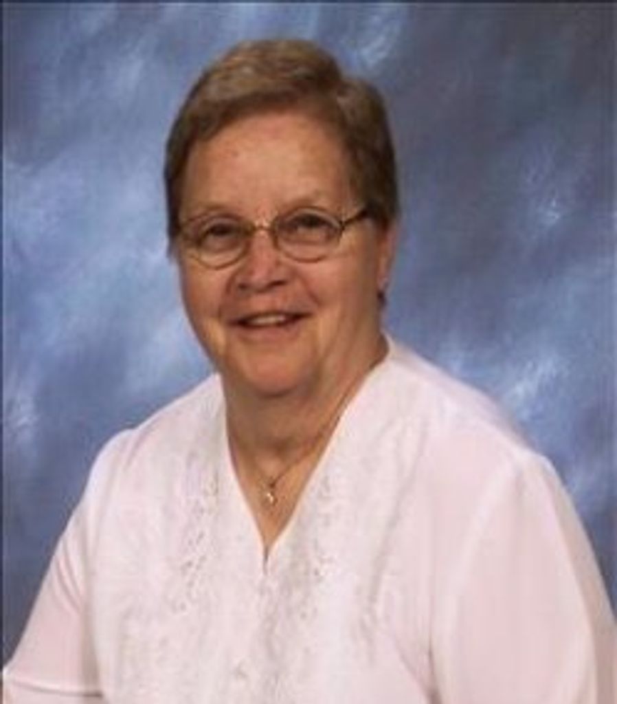Stella Mae Kneeland Profile Photo