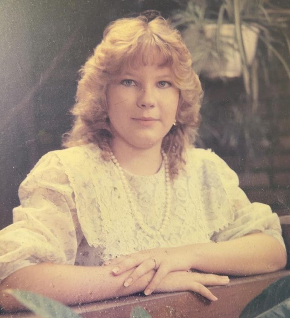 Mechelle Diann (Dodge) Crow