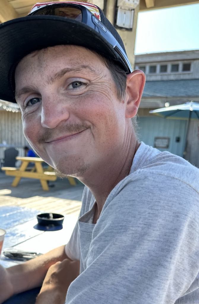 Christopher Robert Case Profile Photo