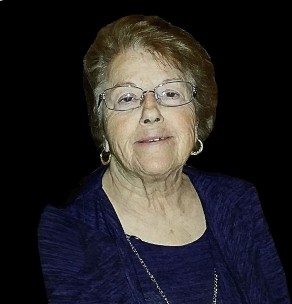 Maria "Ines" (Medeiros)  Bolieiro Profile Photo