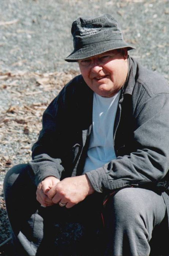 Bruce Holmes