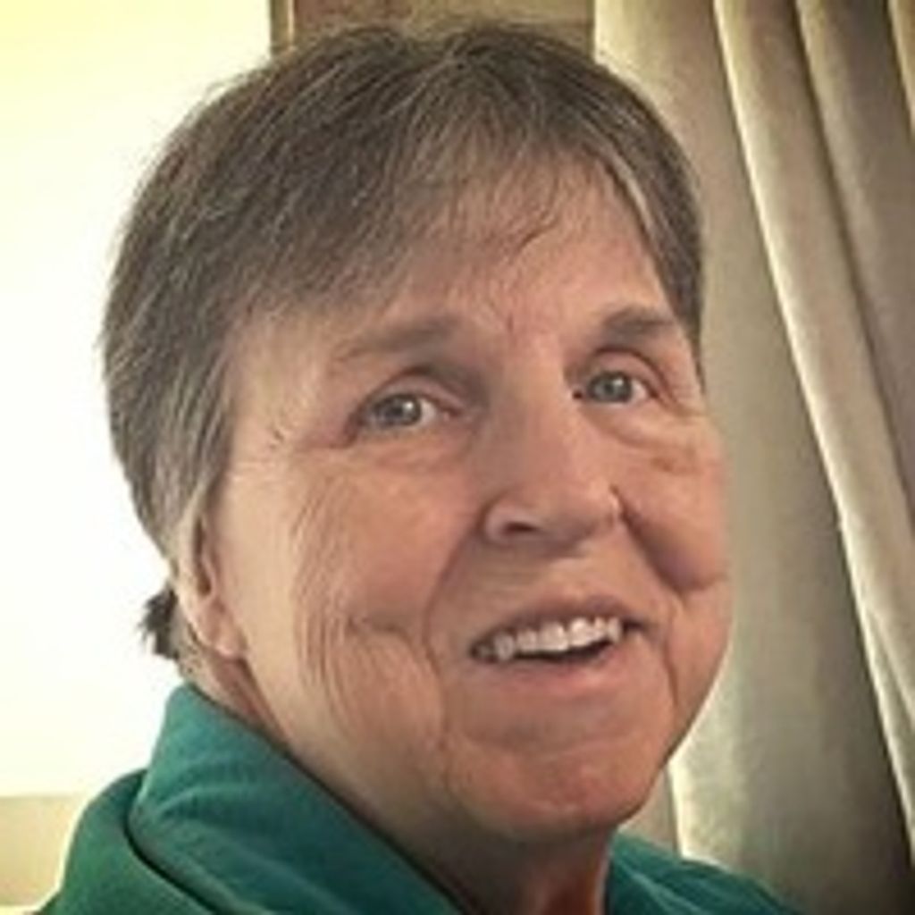Mrs.  Joanne  Burns Suggs