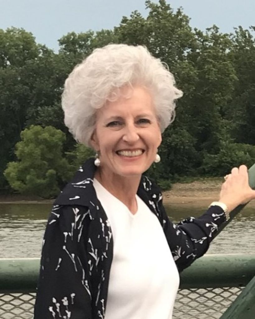 Colleen Raines-Lang Profile Photo