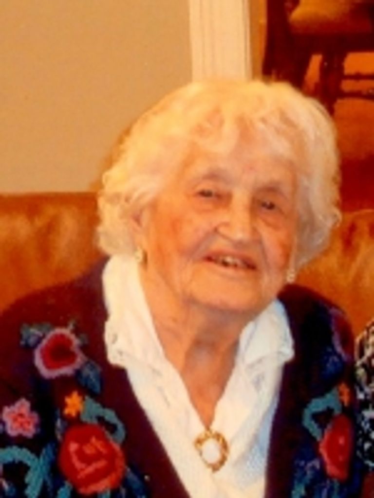 Mary Blada, Nee Kunak