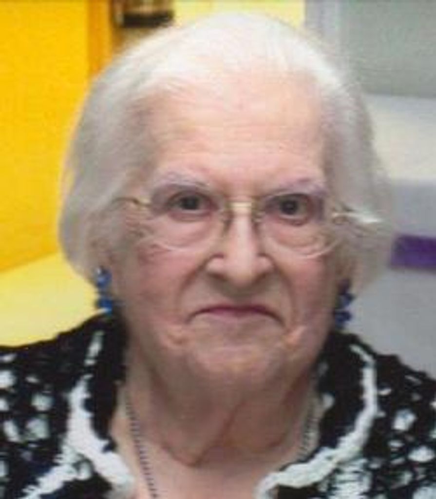 Irene E. Desilets Proulx