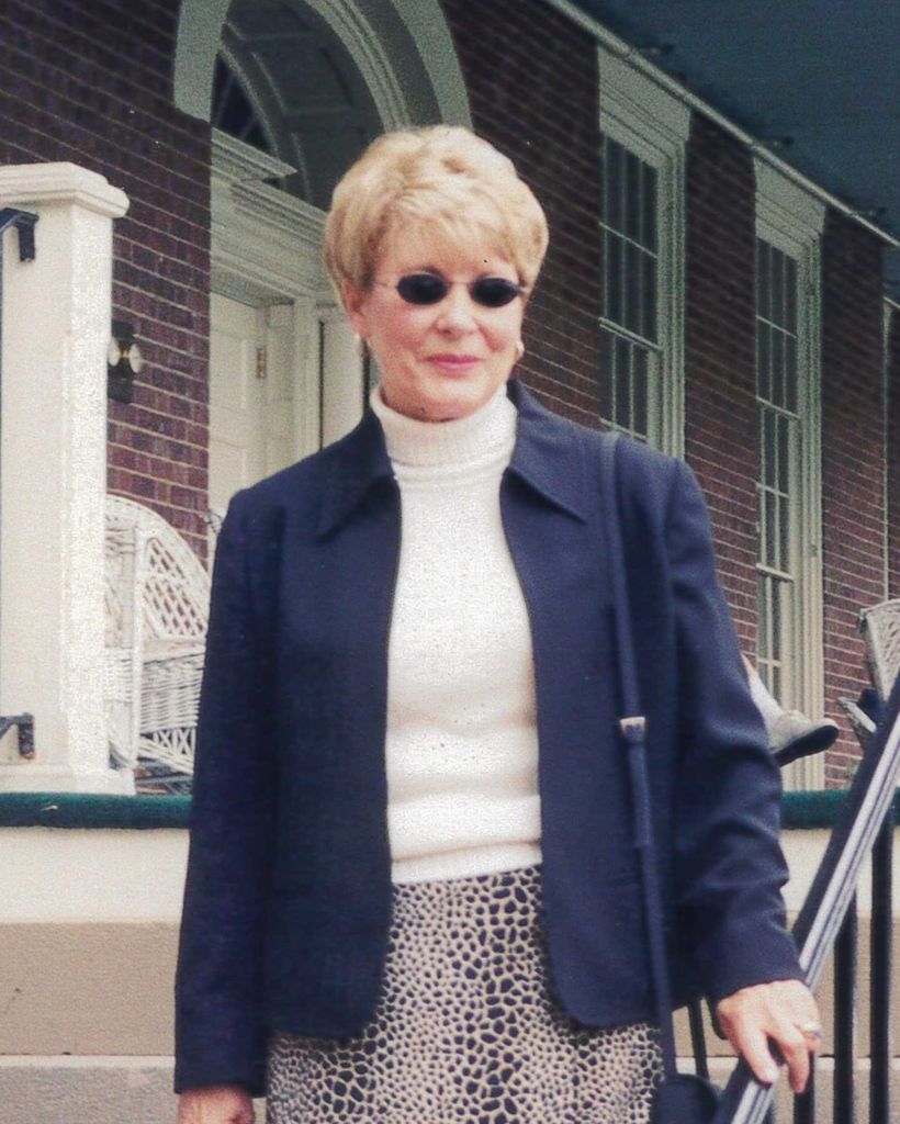 Edna Maxine Dixon Hill