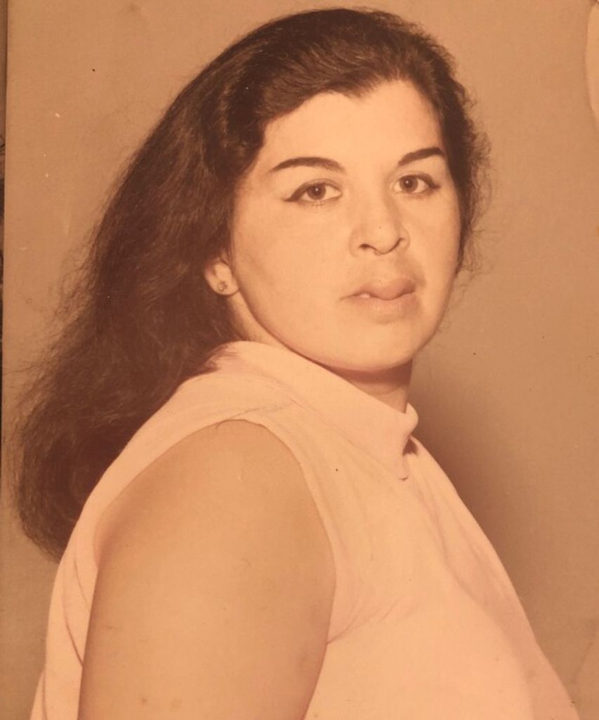 Paula Maria Hernandez