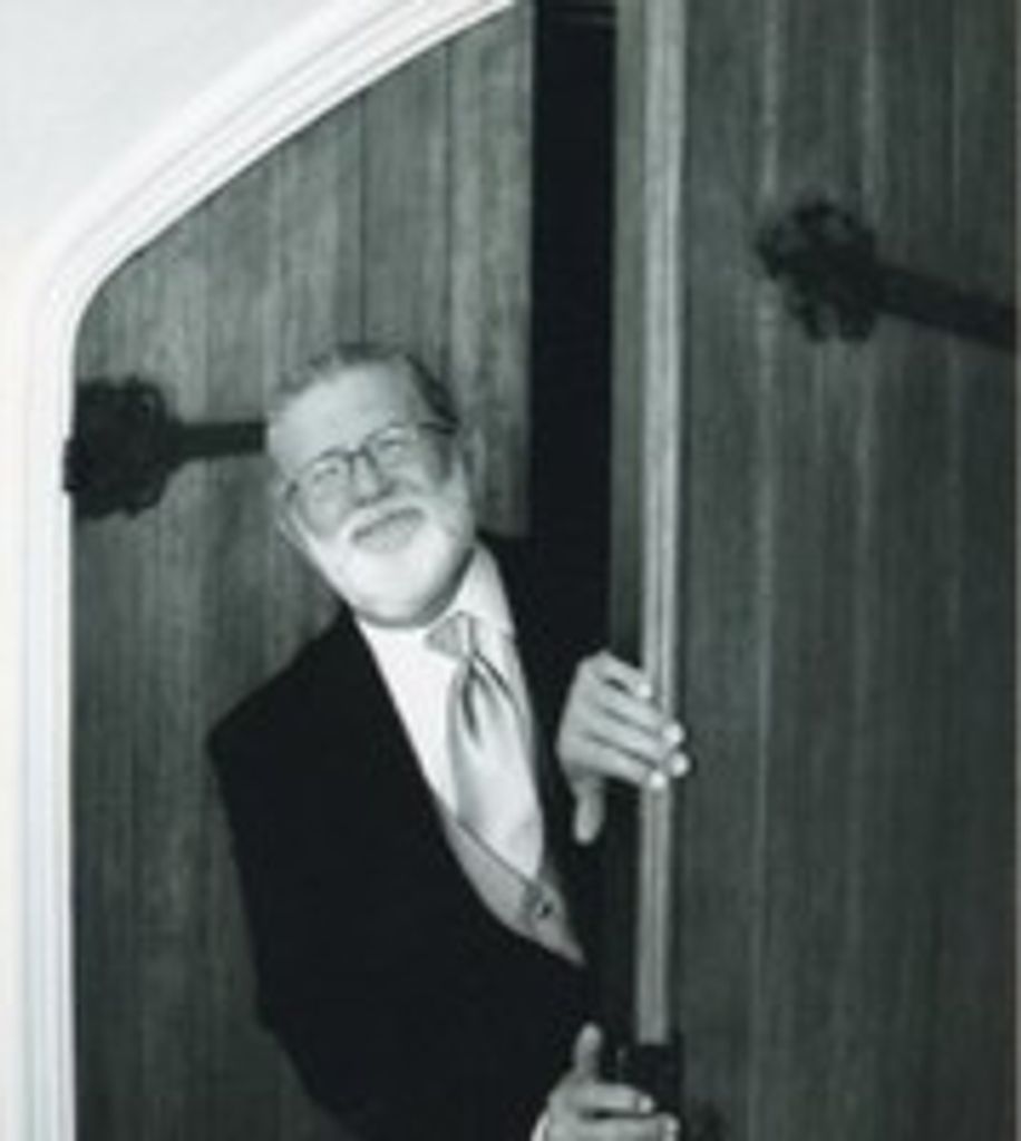 Dr. Raymundo Oscar Garza