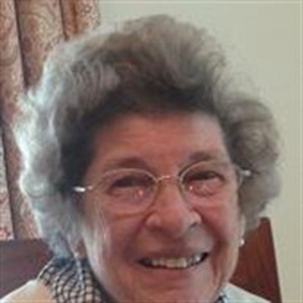 Lois Cognevich Lee