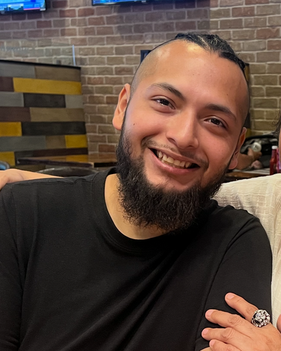 Roberto Aguilera, Jr.'s obituary image