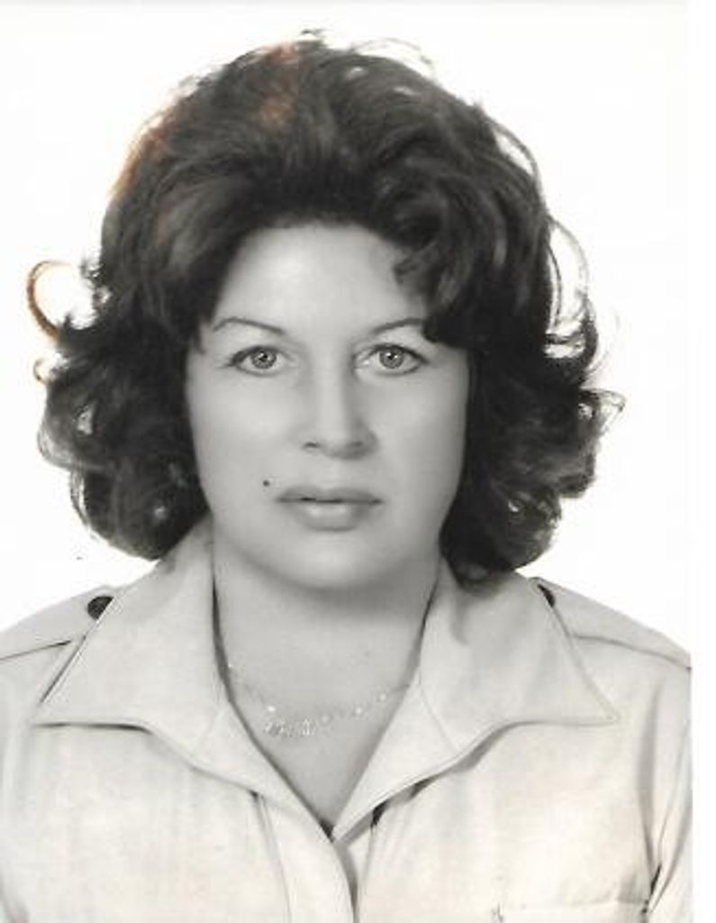 Paraskevi "Vivien" Hopper