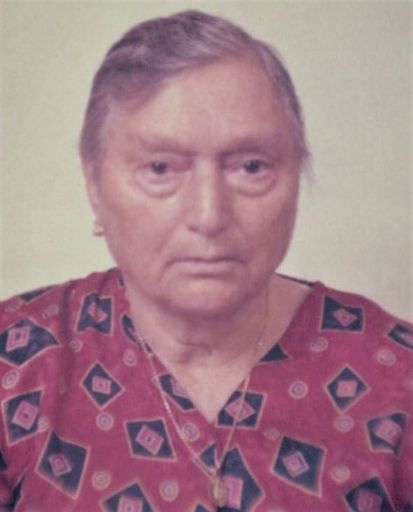 Rosa Teti photo gallery thumbnail 1 of 14