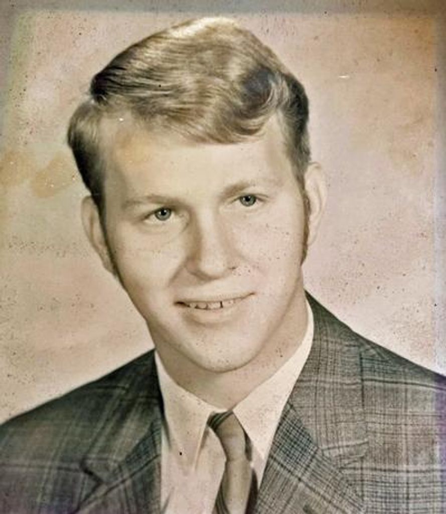 Lowell "Doug" Ernest Harwood Profile Photo