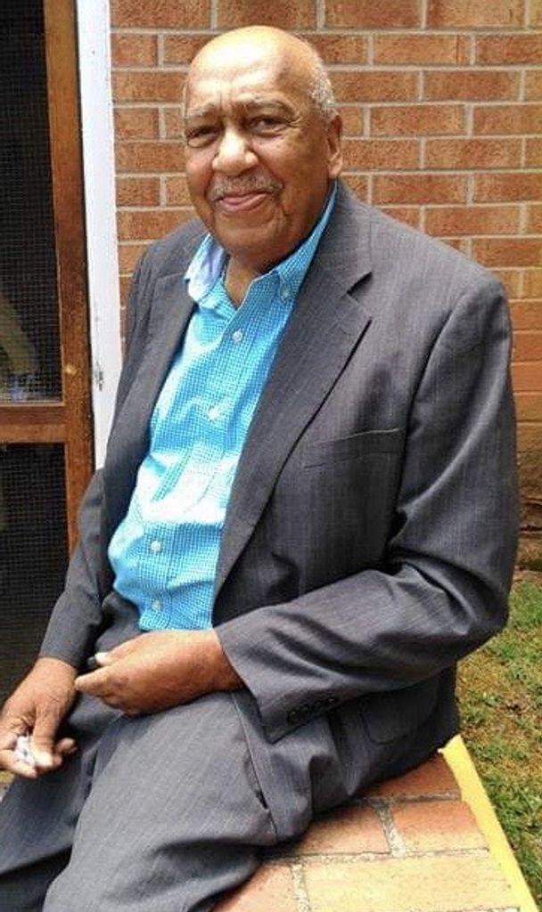 Lowell Carlton Manning Profile Photo