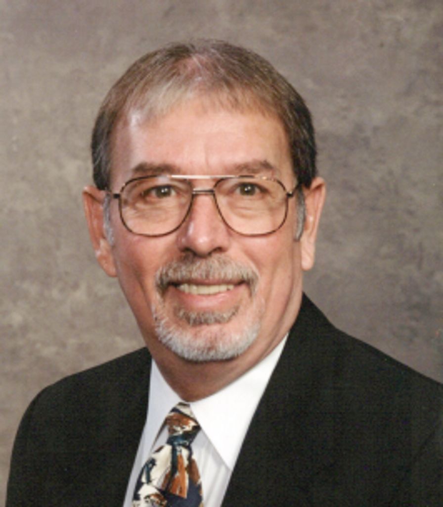 Emmett Lee Decker