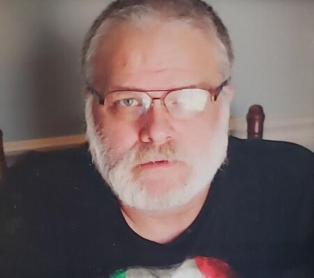 Charles Dale Brown Profile Photo