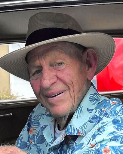 Chester Martin Dreyer Jr.'s obituary image