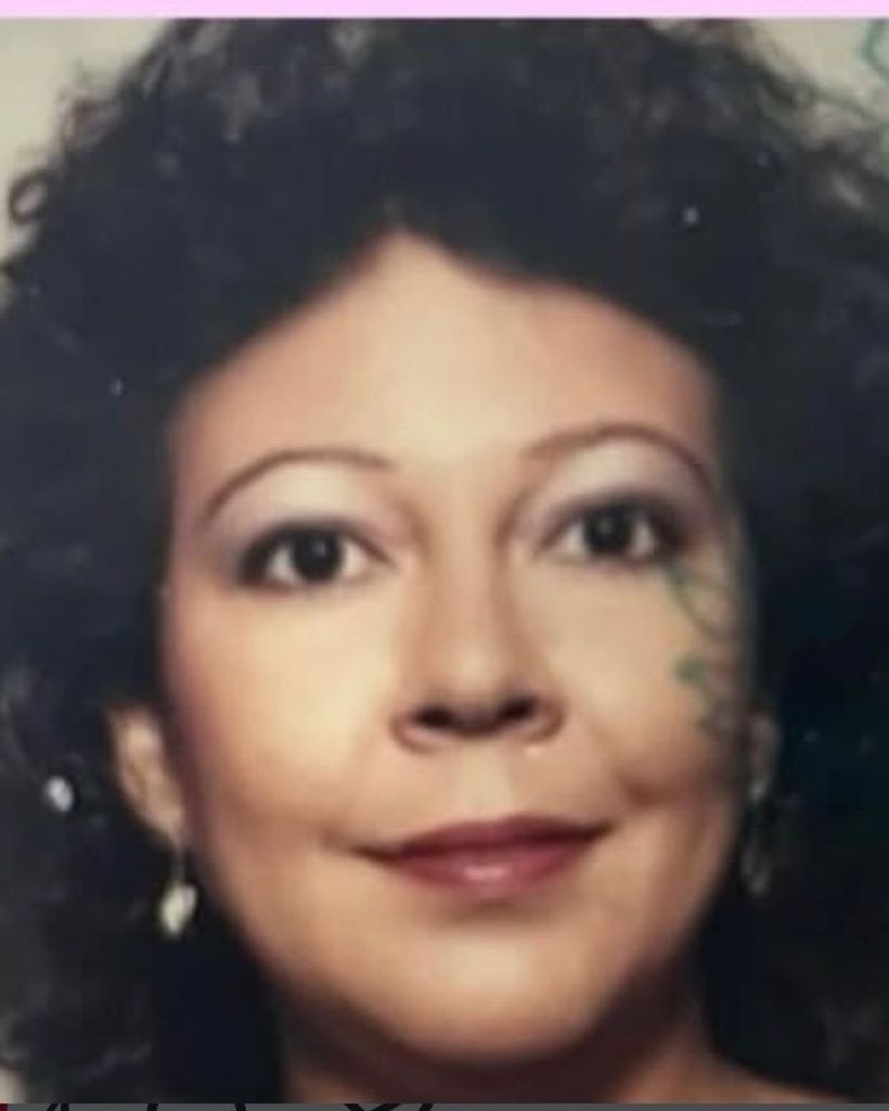 Sandra Crosas-Rivera Profile Photo