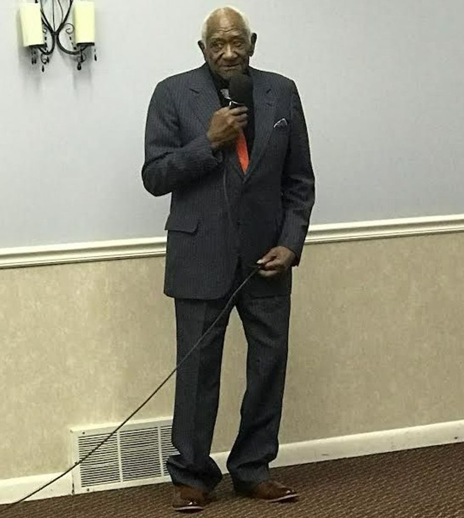 Lapard Christopher Jones Sr. Profile Photo