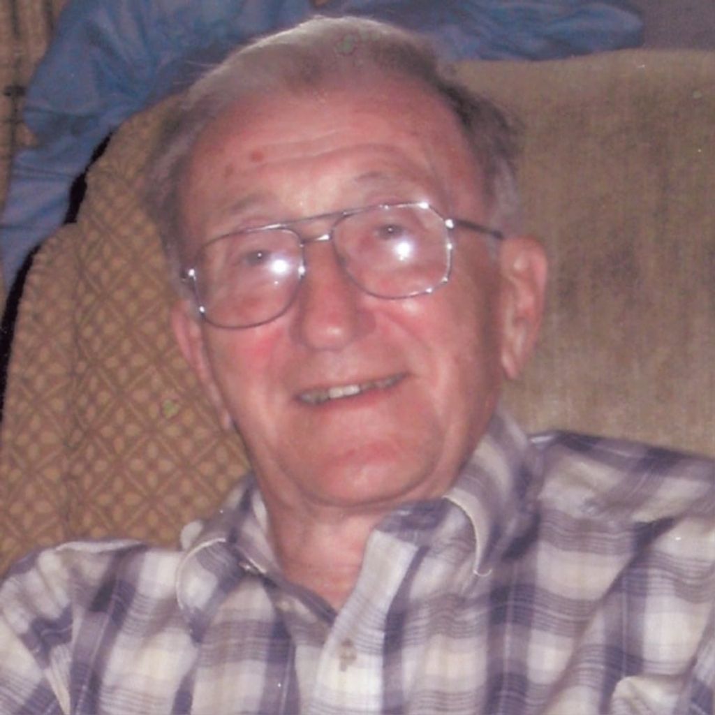 Robert Wellace Lusch Profile Photo
