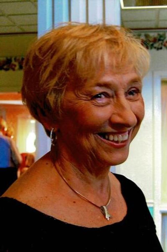 Carolyn Bruening Profile Photo