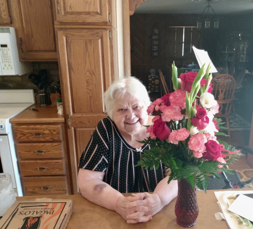 Carolyn J. (Bergstrom)  Bohl photo gallery thumbnail 30 of 133
