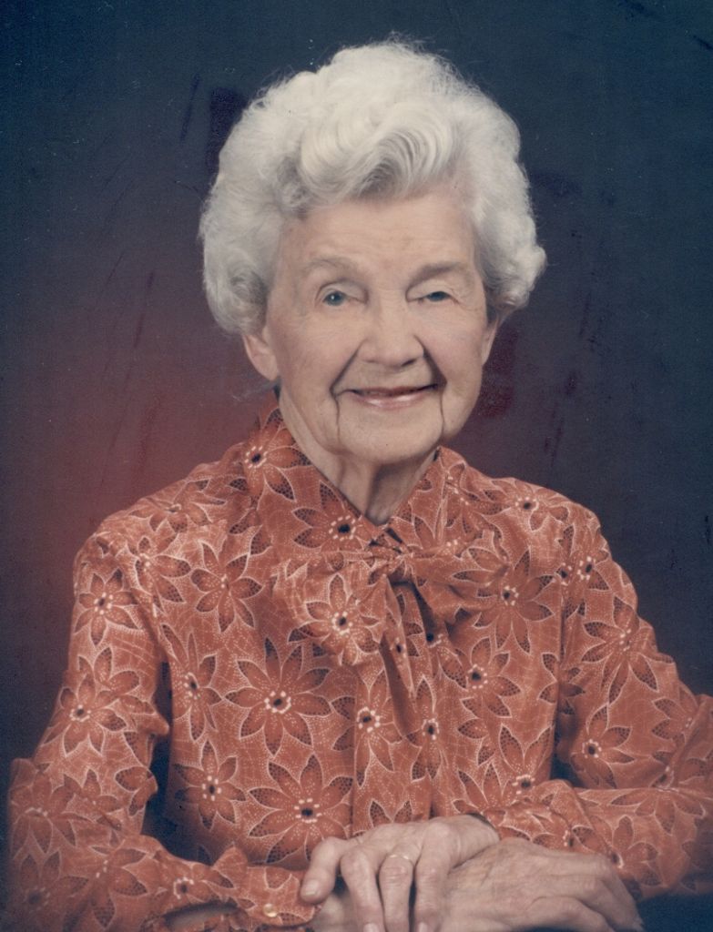 Thacker, Elizabeth Nell 'Betty' Mclaury