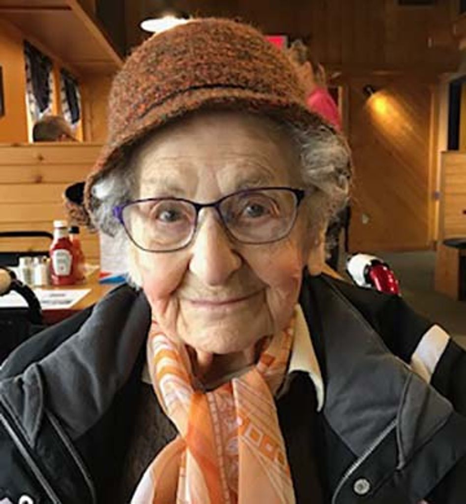 Anna Cecilia Gonçalves Roszell