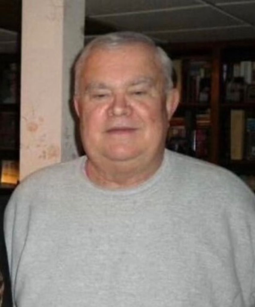 Charles Holcomb Profile Photo