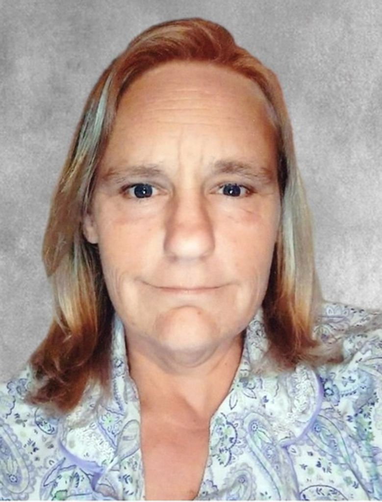 Martisia Lizzy Holmes Profile Photo