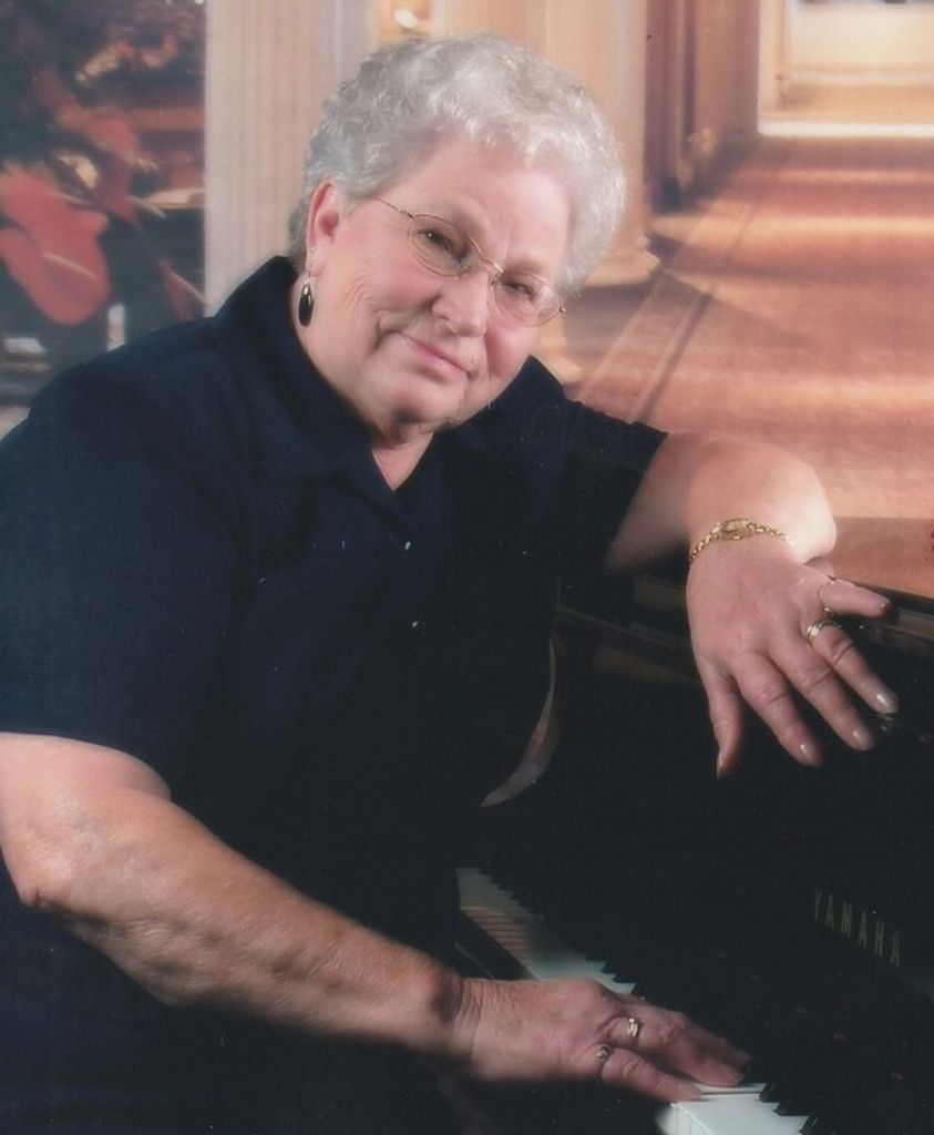 Frances "Gwen" (Hare)  Lyle