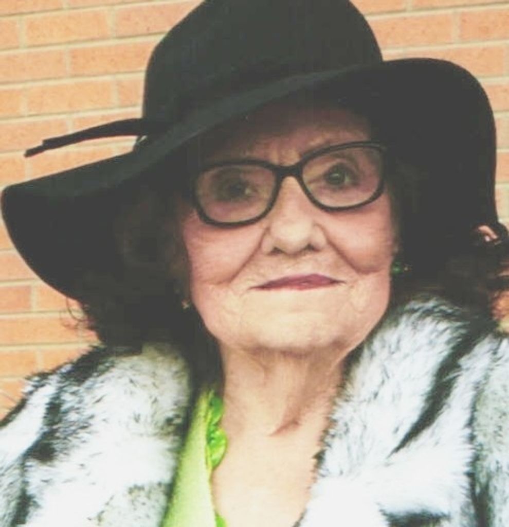 Christine Willis (Walker) Profile Photo