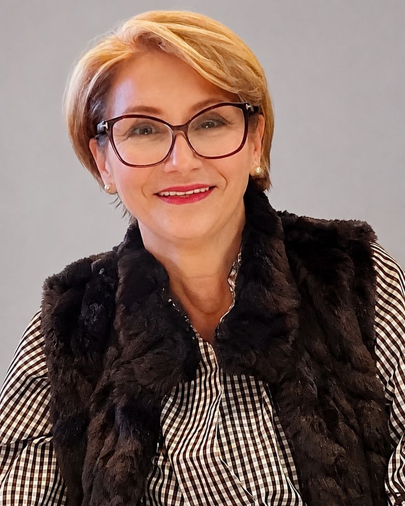 Maesoumeh Hendi Profile Photo