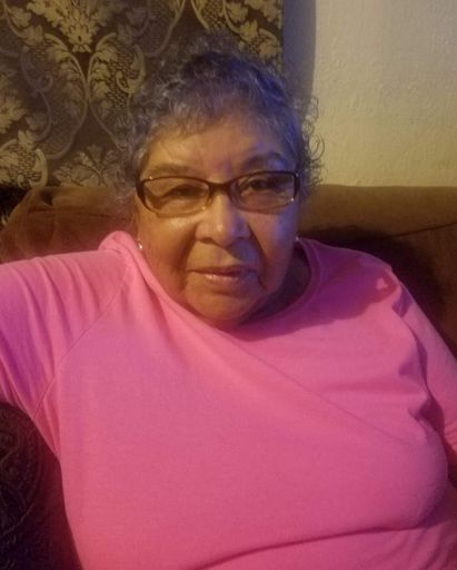 Isidra Alfaro photo gallery thumbnail 76 of 115