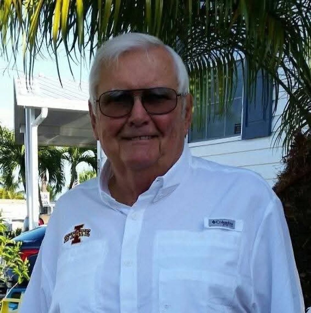 Tommy Hill Profile Photo
