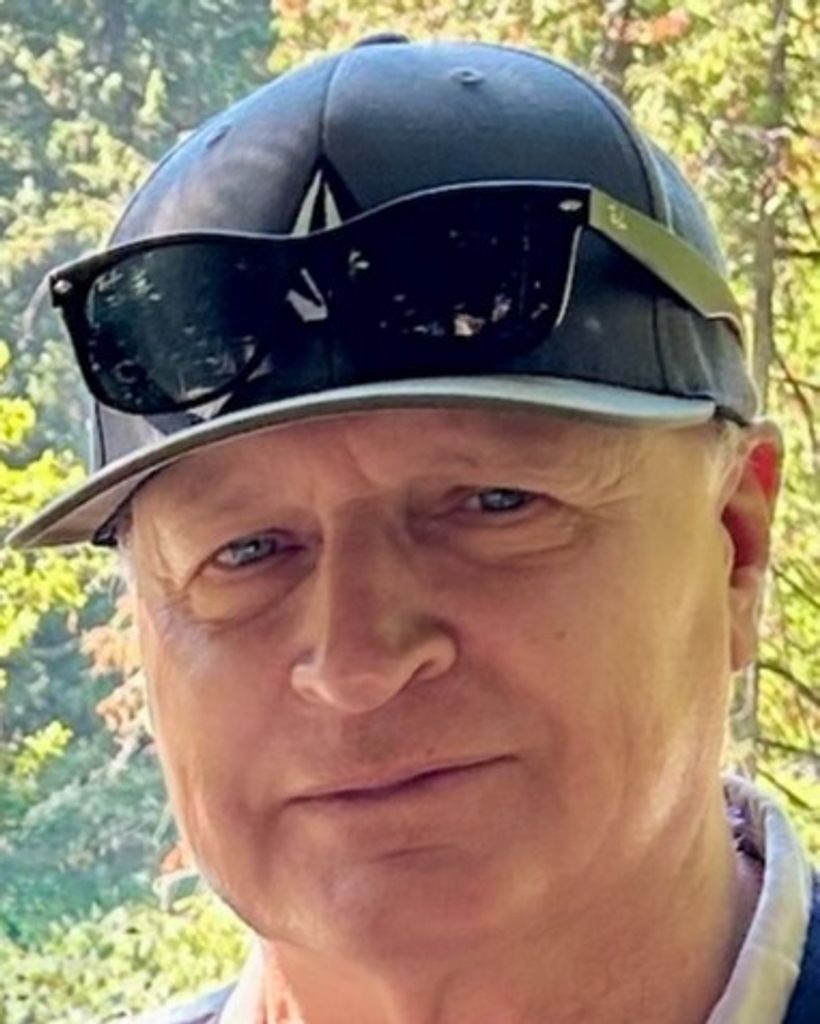 Darrel Levesque Profile Photo