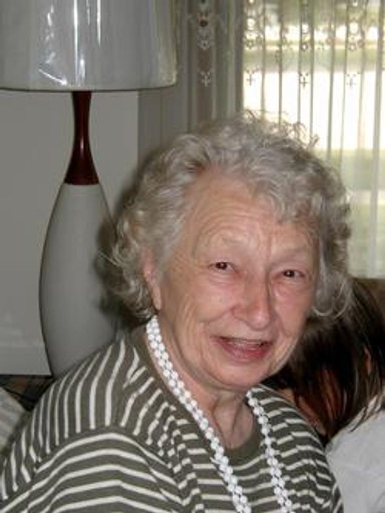 Julia Helen Rose Profile Photo