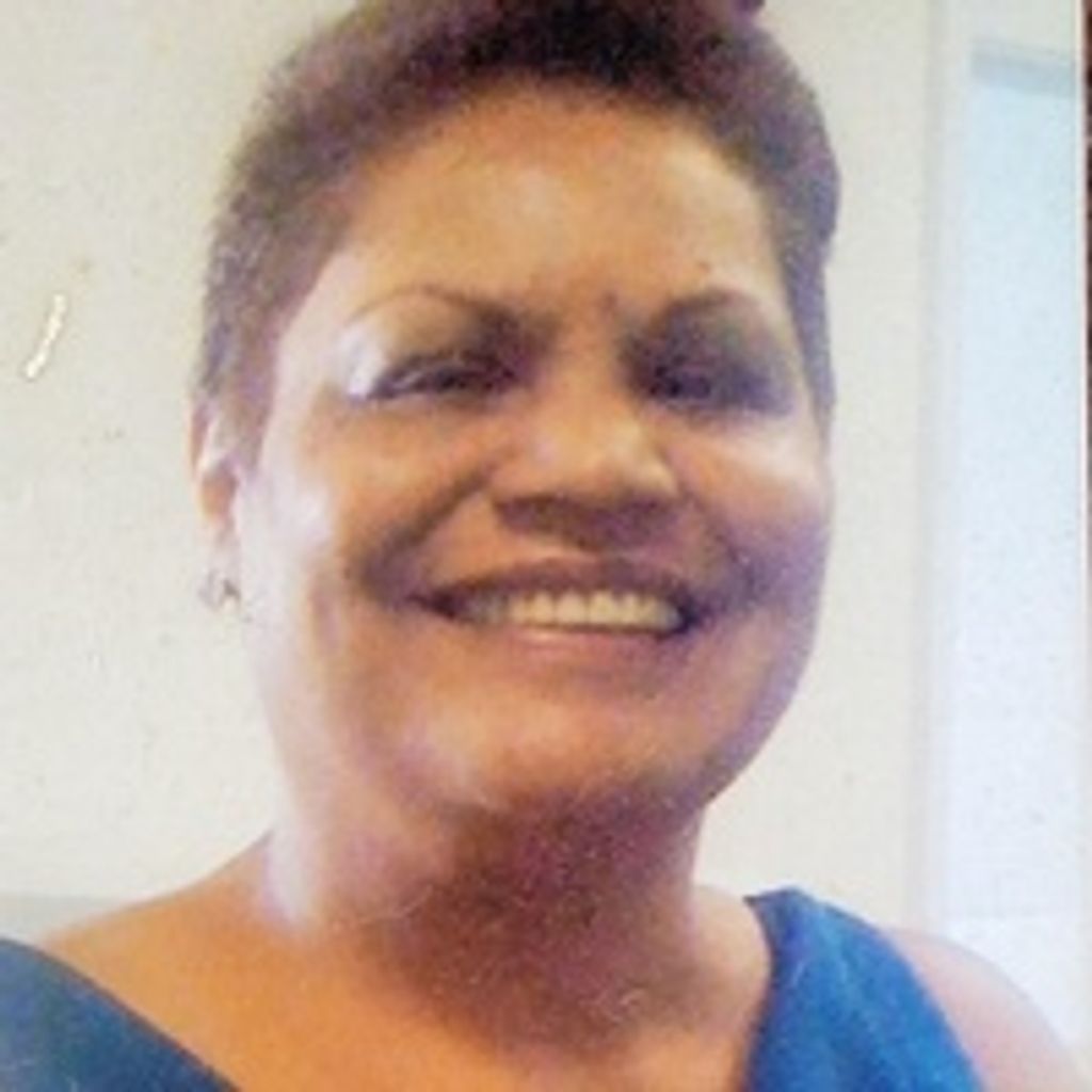 Carmen Iris Urbina Profile Photo