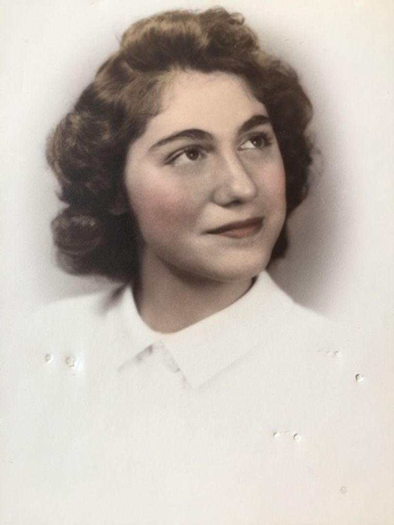 Lucille Davies Profile Photo