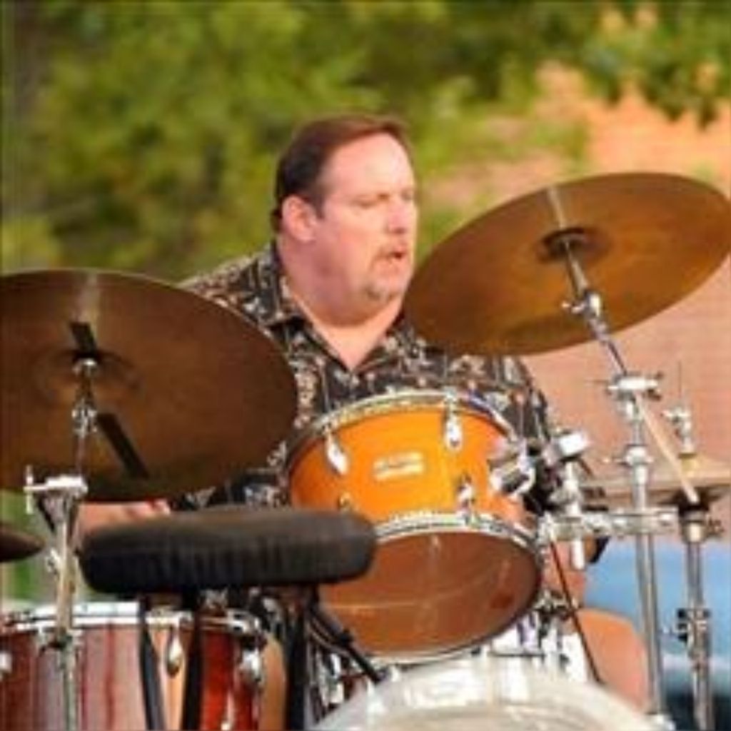 Russell Grant Profile Photo