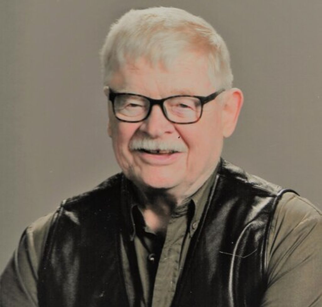 Gregory Helminiak Profile Photo